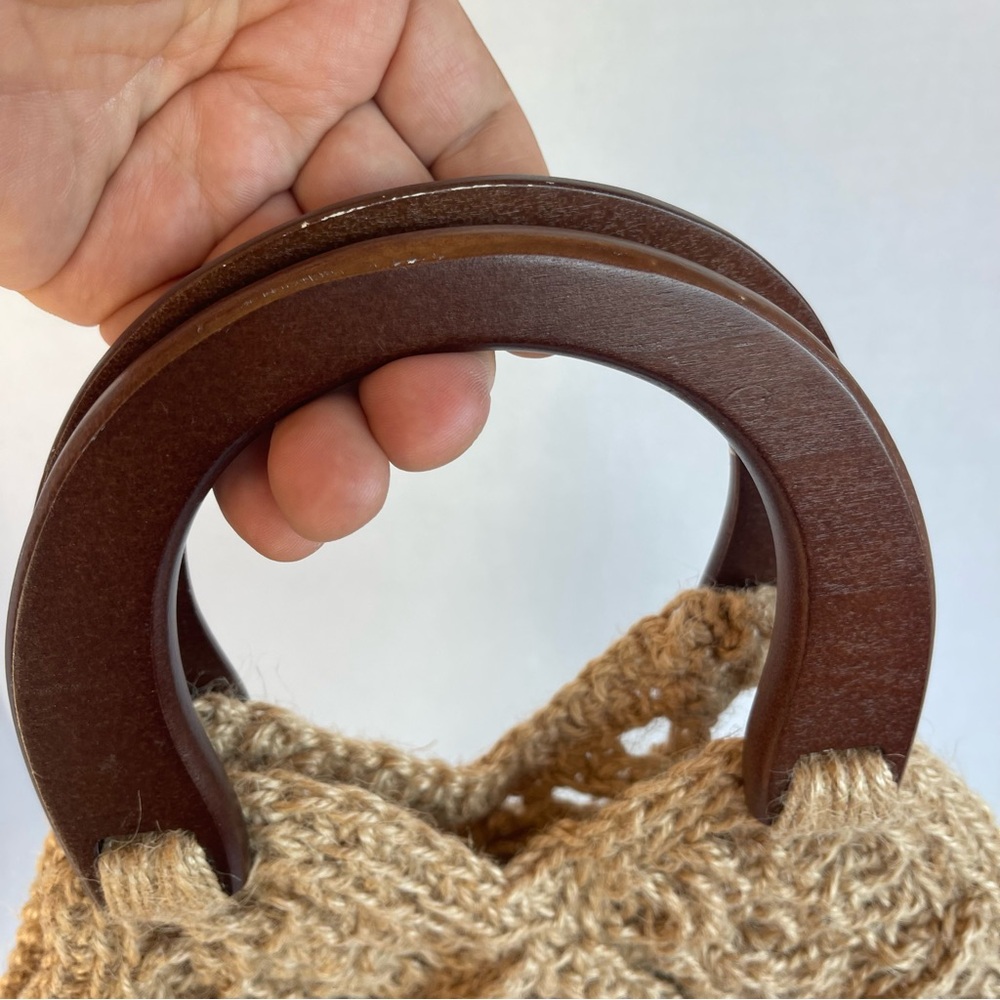 Vintage  Woven Rope-Style Boho Bag With Wood Handle . - Picture 7 of 10